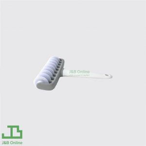 White plastic dough roller 14x19.5cm with handle WCZ0182